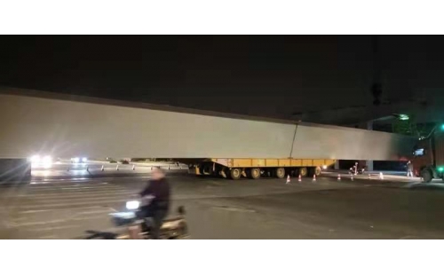 液壓動力平板車租賃市場爆發(fā)：靈活配置破解重型運輸 “輕資產(chǎn)” 難題